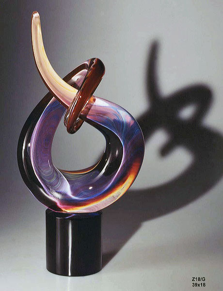 Абстрактная скульптура муранского стекла.